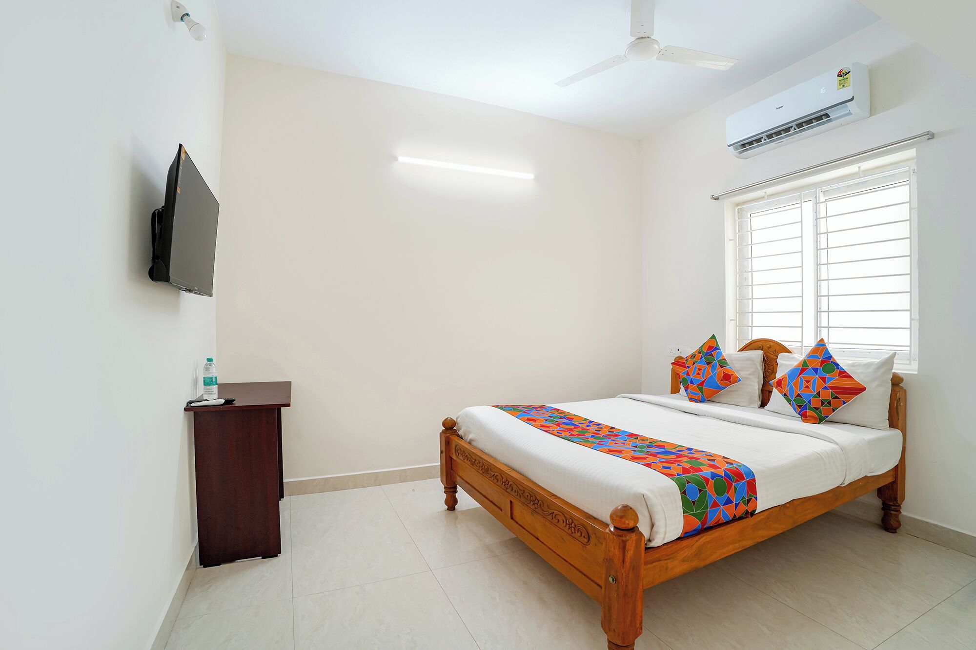 Deluxe Room | Egyptian cotton sheets, premium bedding, in-room safe, desk