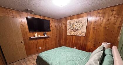 Cozy 1-bedroom apartment in nice Woodward
