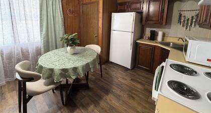 Cozy 1-bedroom apartment in nice Woodward