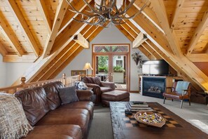 TV, fireplace, offices