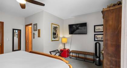 Wildwood Canyon Inn-Alpen Rose Room