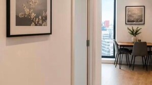 Interior - Salford Serenity - Modern 2 Bedroom Apartment (Salford)