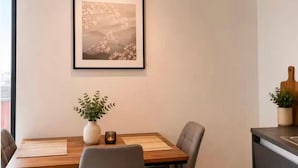 Dining - Salford Serenity - Modern 2 Bedroom Apartment (Salford)