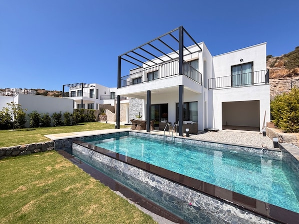 Pool - Private Pool Villa for Groups | Türkbükü (Bodrum)