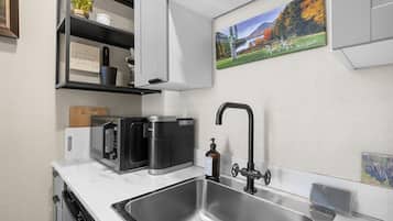 San Juan Apt - Kitchenette