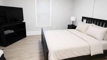 4 bedrooms, desk, iron/ironing board, WiFi