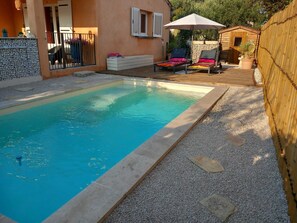 Pool - 87 m² house with private pool in Entraigues (Entraigues-sur-la-Sorgue)