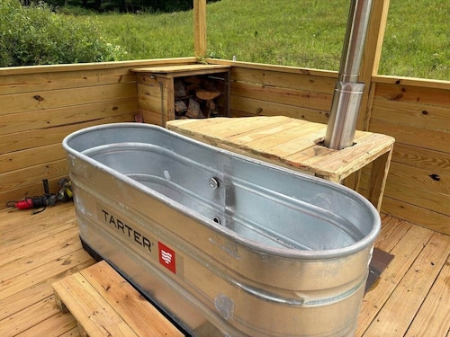 The Crooked Cabin near RRG-Wood-Fired Hot Tub