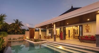 Peaceful Family 4 Bedrooms Private Pool Villa with Jungle View