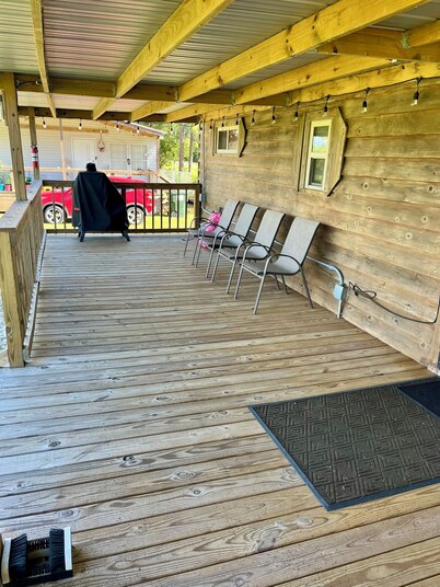 Lake Carrol Cabin With RV Slip/Power