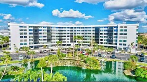Exterior - Resort amenities in siesta Key! (Siesta Key)