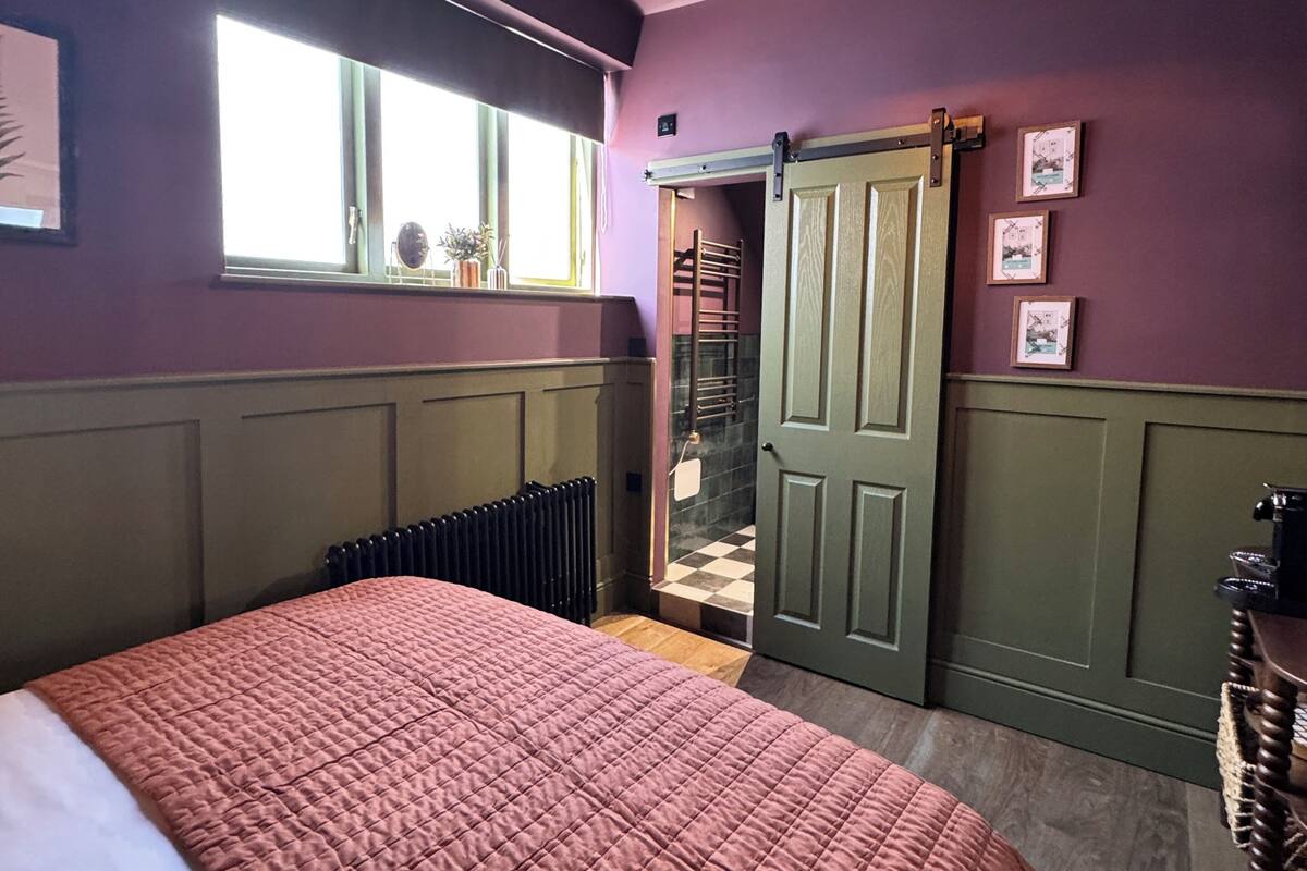 Classic Double Room | Iron/ironing board, WiFi (free)