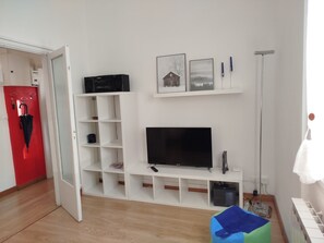 Interior - Very bright apartment, a 15-minute walk from the historic center - AC - Wi-Fi (Firenze)