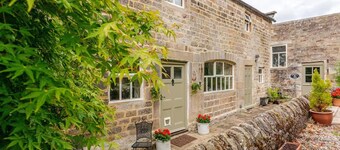 Dowgill 3-Bed Barn Sleeps7 HotTub