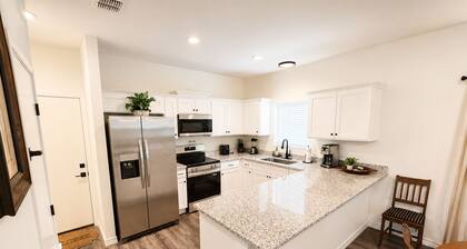 Charming Bandera Retreat Within Walking Distance of Main Street