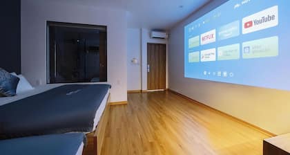 New Open/ Private/ Cat Ba Center/ 10' Walk To The Beach