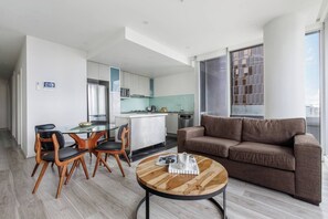 Interior - La Trobe Lookout Poolside Retreat by State Library (Melbourne)