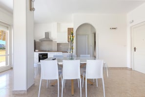 Dining - Attico Ilary by BarbarHouse (Gallipoli)