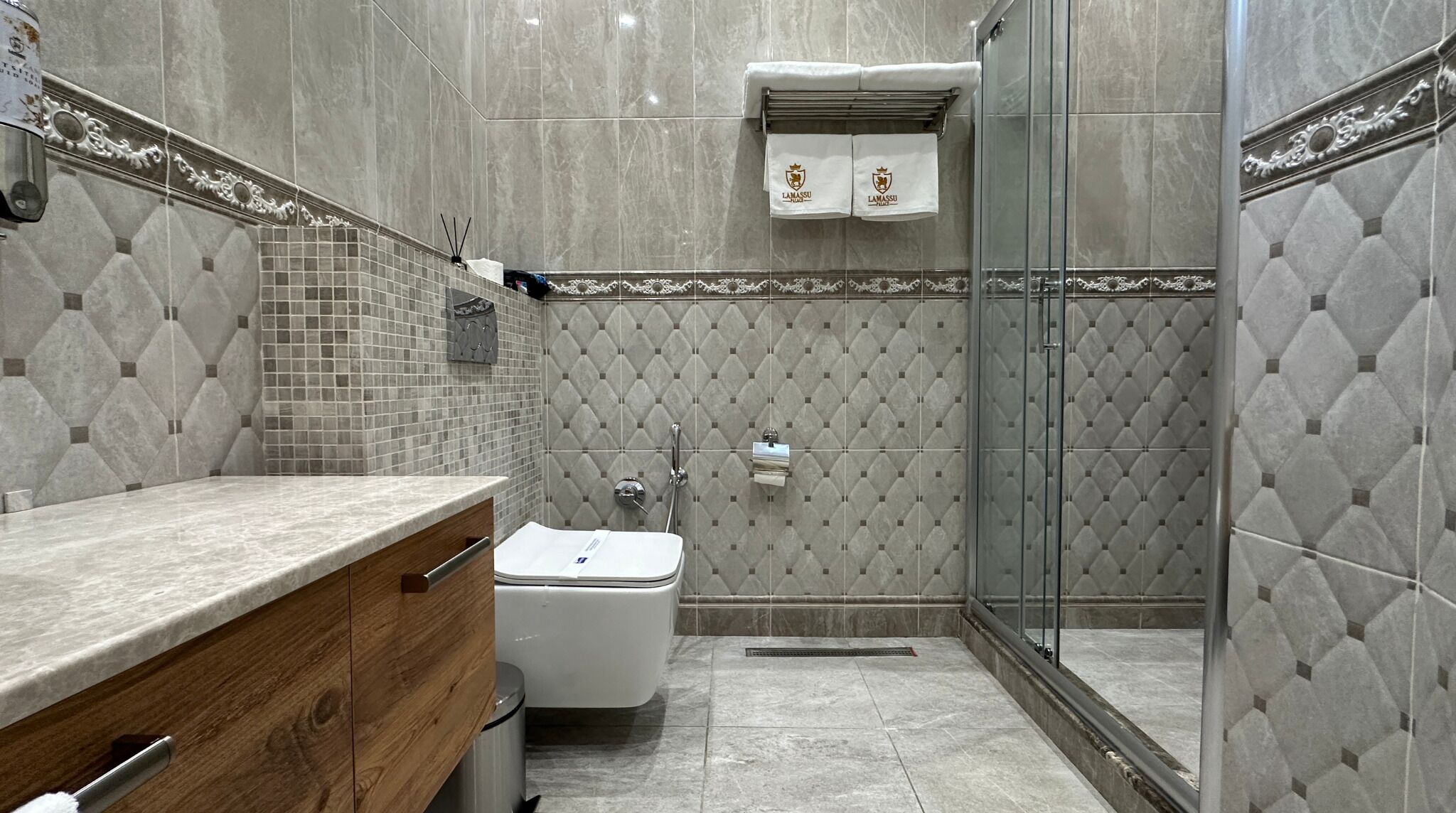 Luxury Suite, Mountain View, Executive Level | Bathroom