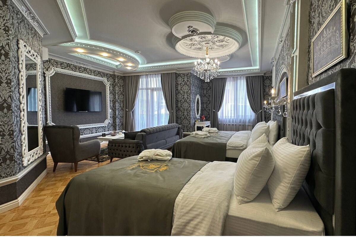 Family Suite, City View | In-room safe, soundproofing, free WiFi