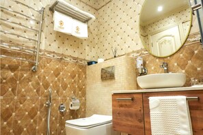 Unclassified image, 4 of 174, button - Lamassu Luxury Suites Batumi (Batumi)