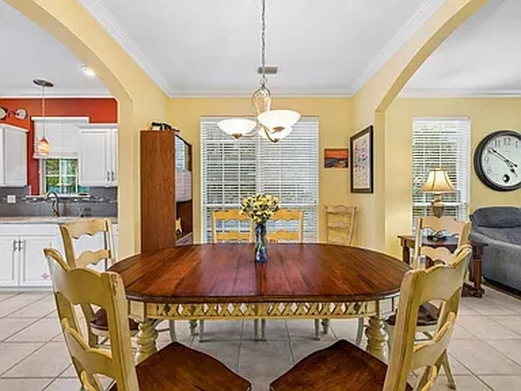 House, Multiple Beds (Blue Chip Escape) | Dining