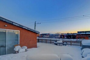 Unclassified image, 2 of 16, button - Furnished Exec Loft | 2,200 sq ft | Short–Mid Term Rental | Rooftop Terrace (Montréal)