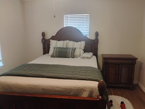 Room - Welcome To Burkburnett, Texas    Fully Remodeled  3 Bedroom/2 Bath Home (Burkburnett)