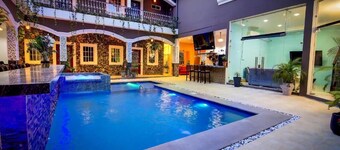 Hotel Bugambilias
