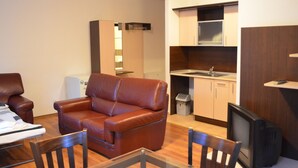 Standard Apartment, Mountain View | Living area