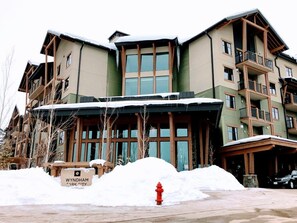 Exterior - Winter retreat near the slopes in a cozy 1-bedroom condo in lovely Park City (Park City)