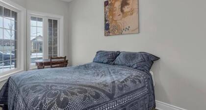 Nice house with air conditioning in charming Tillsonburg
