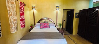 Casa Sol y Luna 
Private Beachfront Suits with Pool and Ocean View