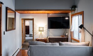 2 Schlafzimmer, Schreibtisch, Bügeleisen/Bügelbrett, kostenloses WLAN