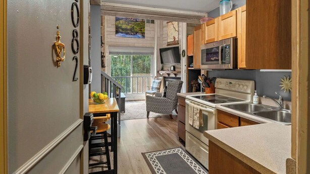 Unclassified image, 1 of 22, button - Updated Studio in Elkhorn Village, Sun Valley (Sun Valley)