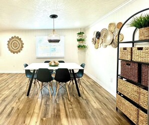 Dining - Downtown Boho Suite (Vernal)