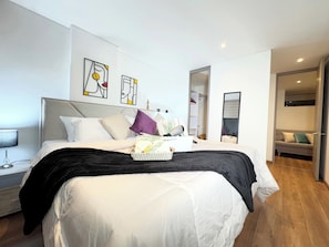 Room - Vrbo Property (Bogotá)