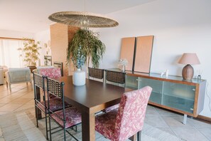 Dining - Vrbo Property (Marinhas)