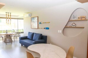 Interior - Atlantic Villas | Beachfront + Ocean View + Daily Cleaning (Lauro de Freitas)