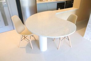 Dining - Atlantic Villas | Beachfront + Ocean View + Daily Cleaning (Lauro de Freitas)