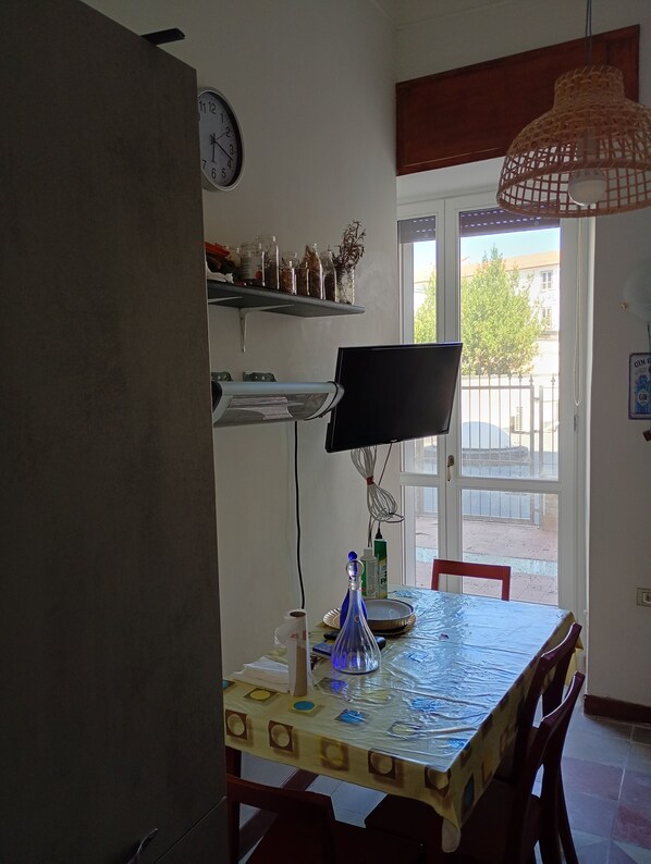 Dining - Vrbo Property (Campobasso)