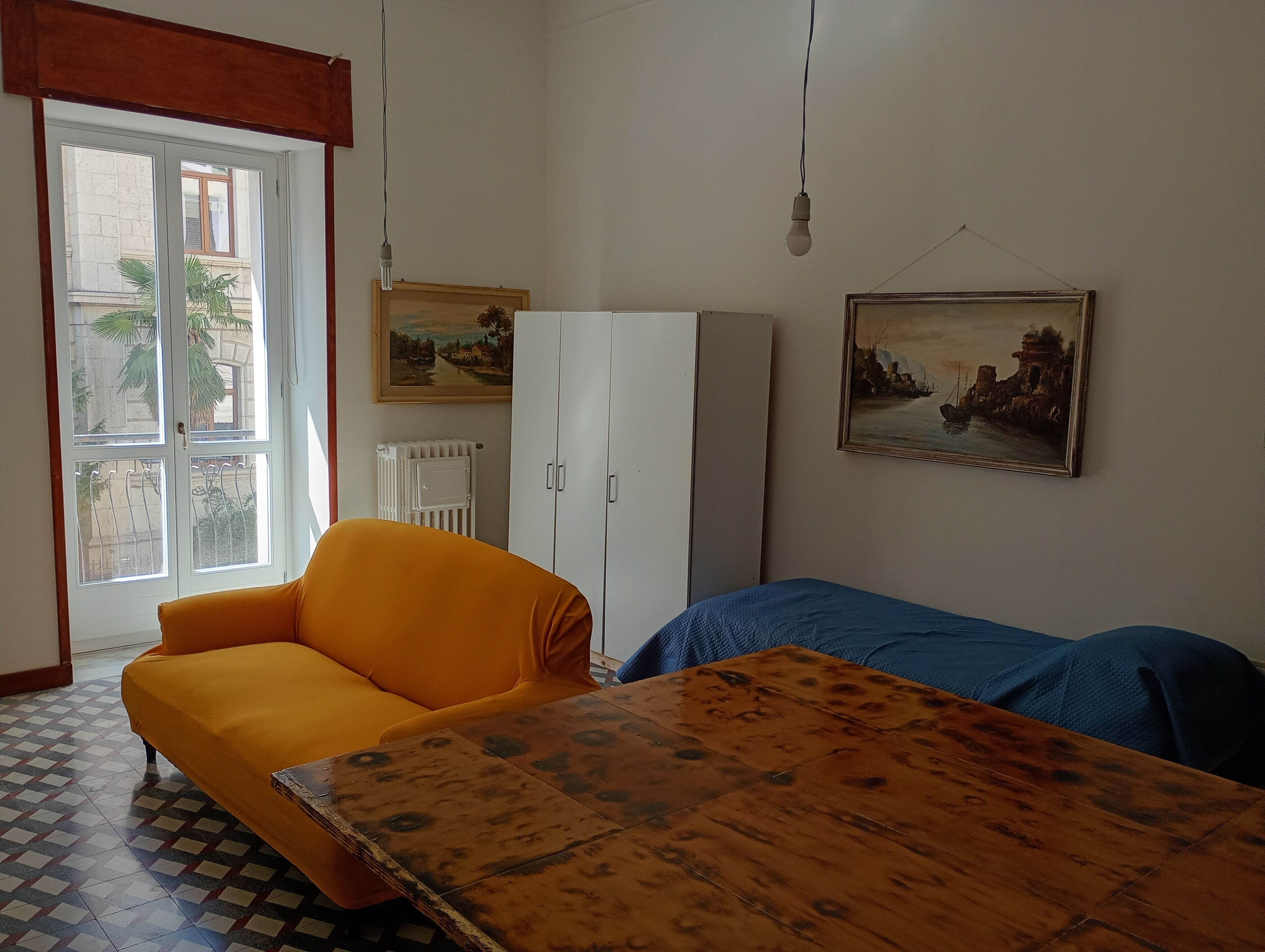 TV, DVD player, books, printers