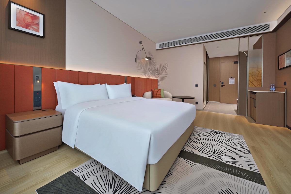 Room, 1 King Bed, Accessible
