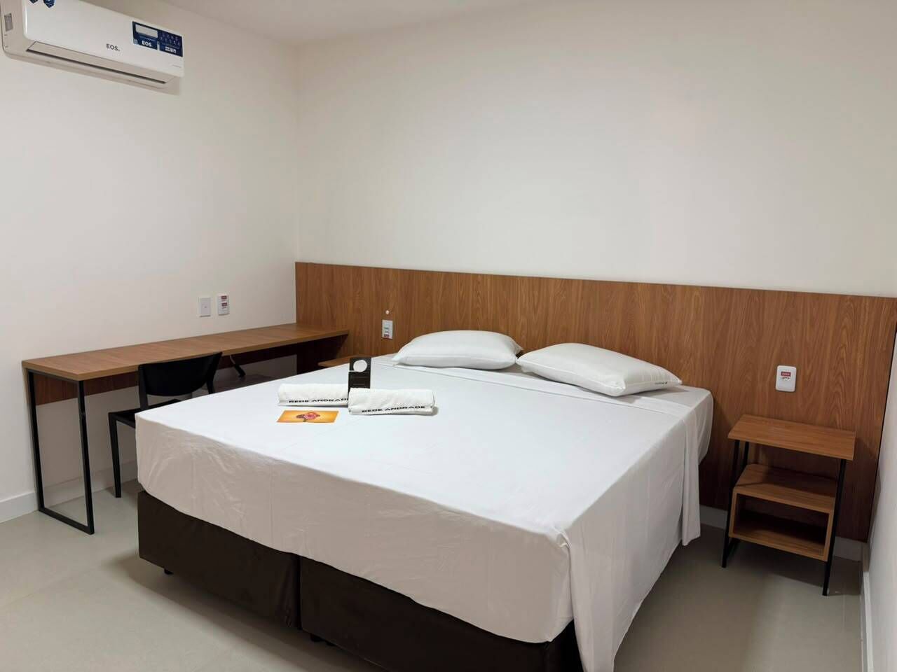 WiFi (free), bed sheets