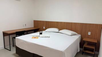 WiFi (free), bed sheets