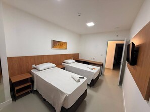 WiFi (free), bed sheets - Rede Andrade Lagoa (Sao Luis)