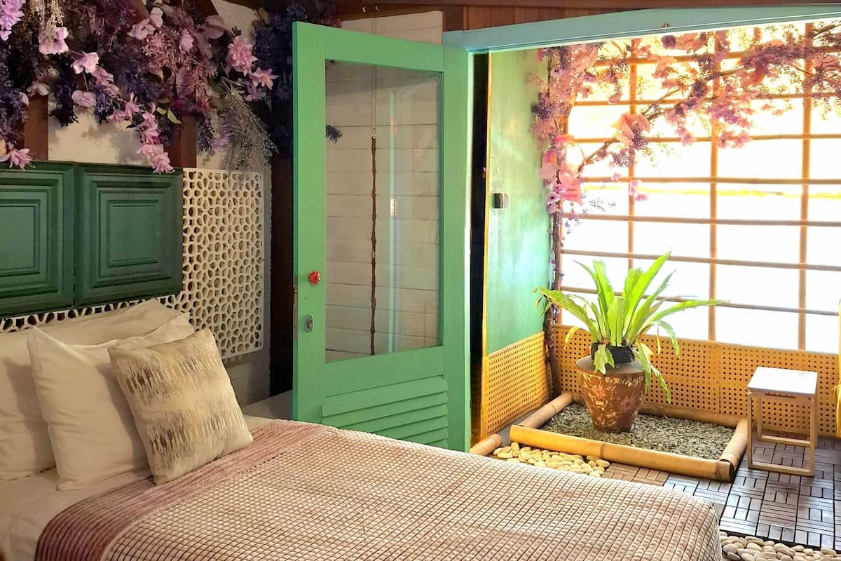 Junior-Studiosuite, Poolblick | Zimmersafe
