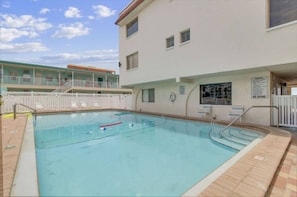 Pool 2 - Rooftop Oceanview Condo on the Beach Sand w/ Pool! (North Redington Beach)
