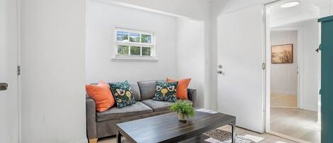 TV, fireplace, offices