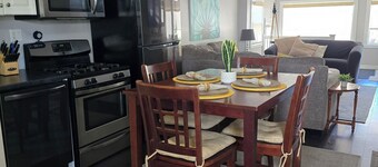 Welcome to the Lake House. A cozy 2 Bedroom Cottage just steps from the Beach.